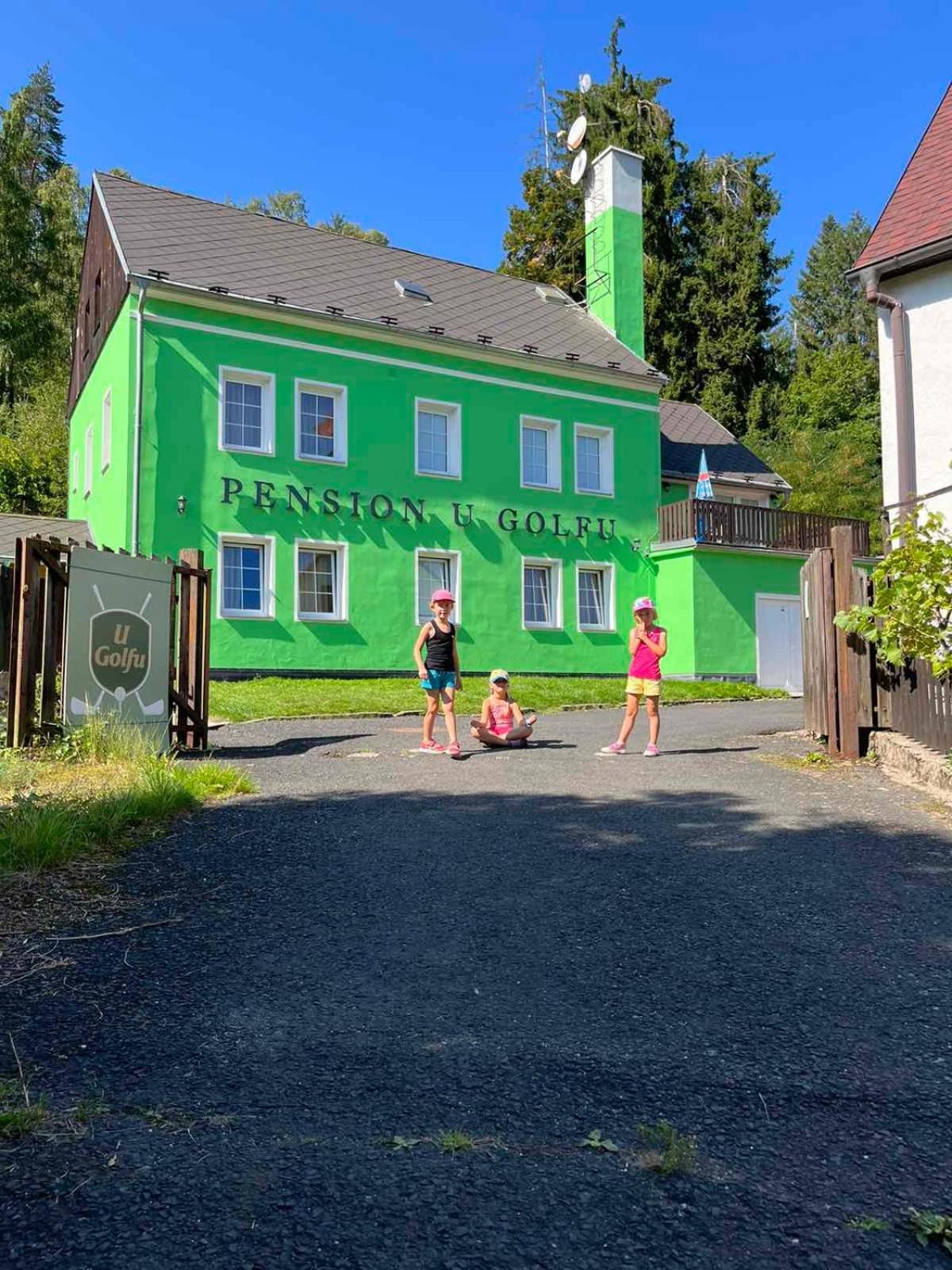 Pension U Golfu Cihelny Karlovy Vary Eksteriør bilde