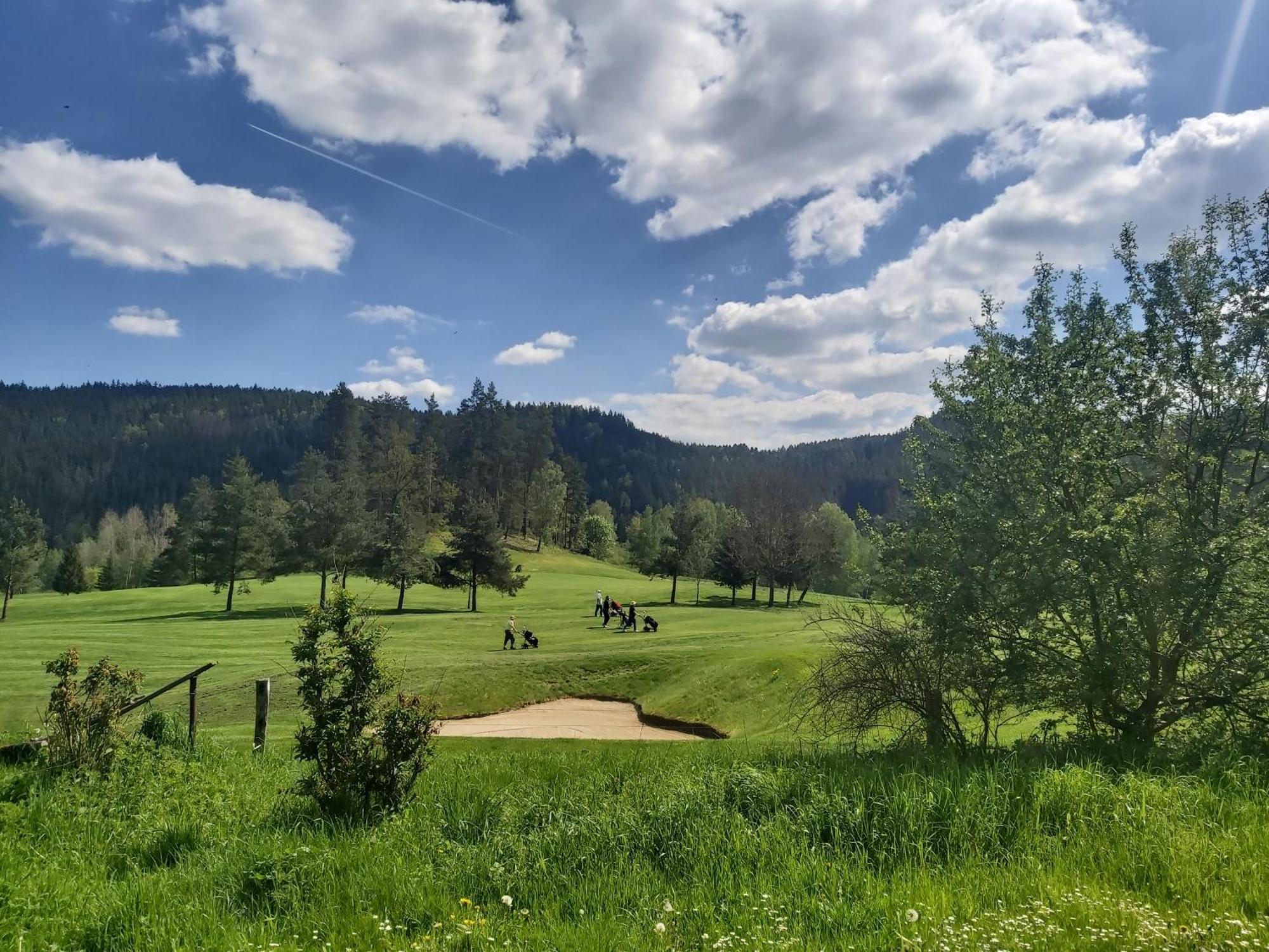 Pension U Golfu Cihelny Karlovy Vary Eksteriør bilde